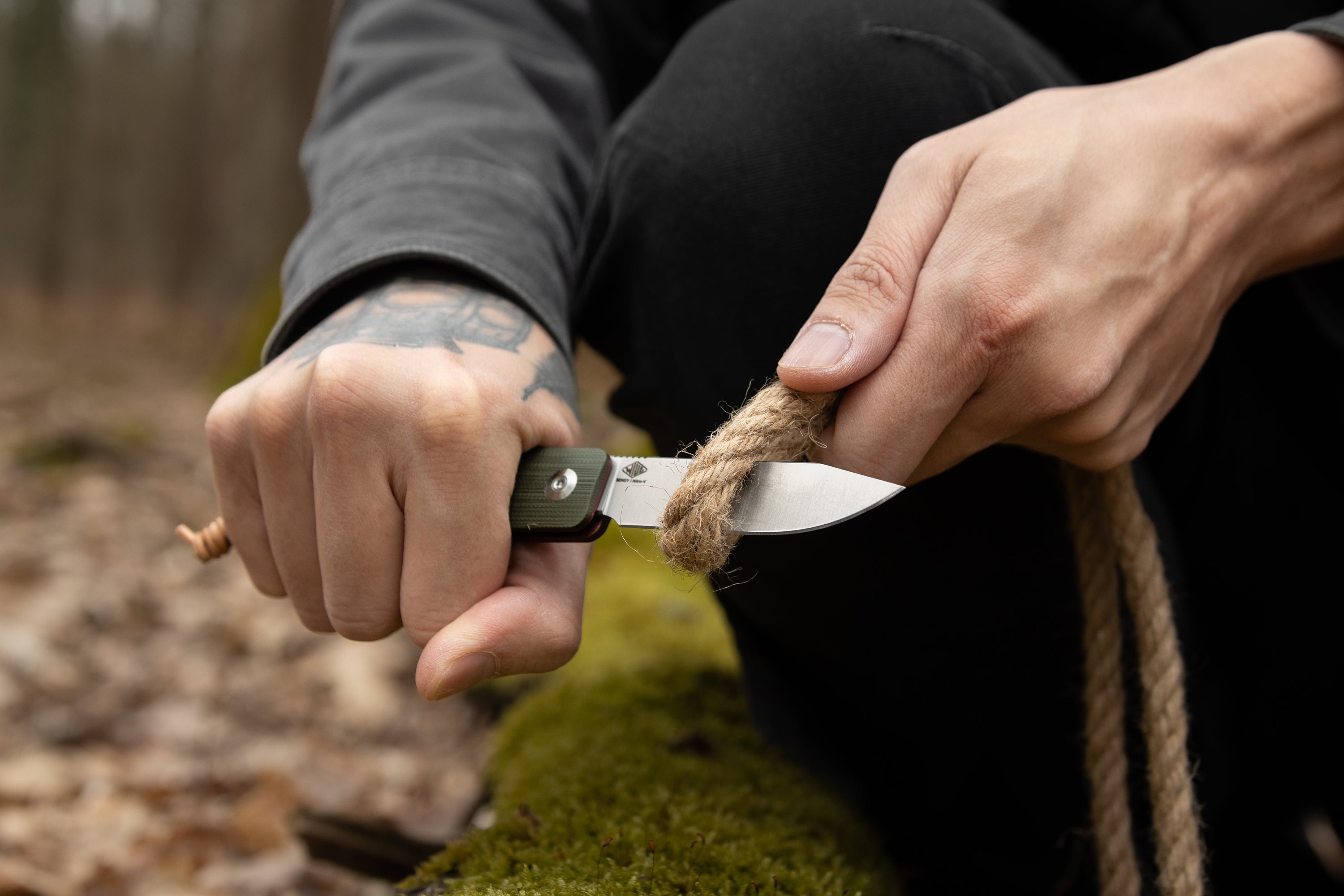 Slippy Sendy Pocket Knife - Green/Red G10 - Nitro V