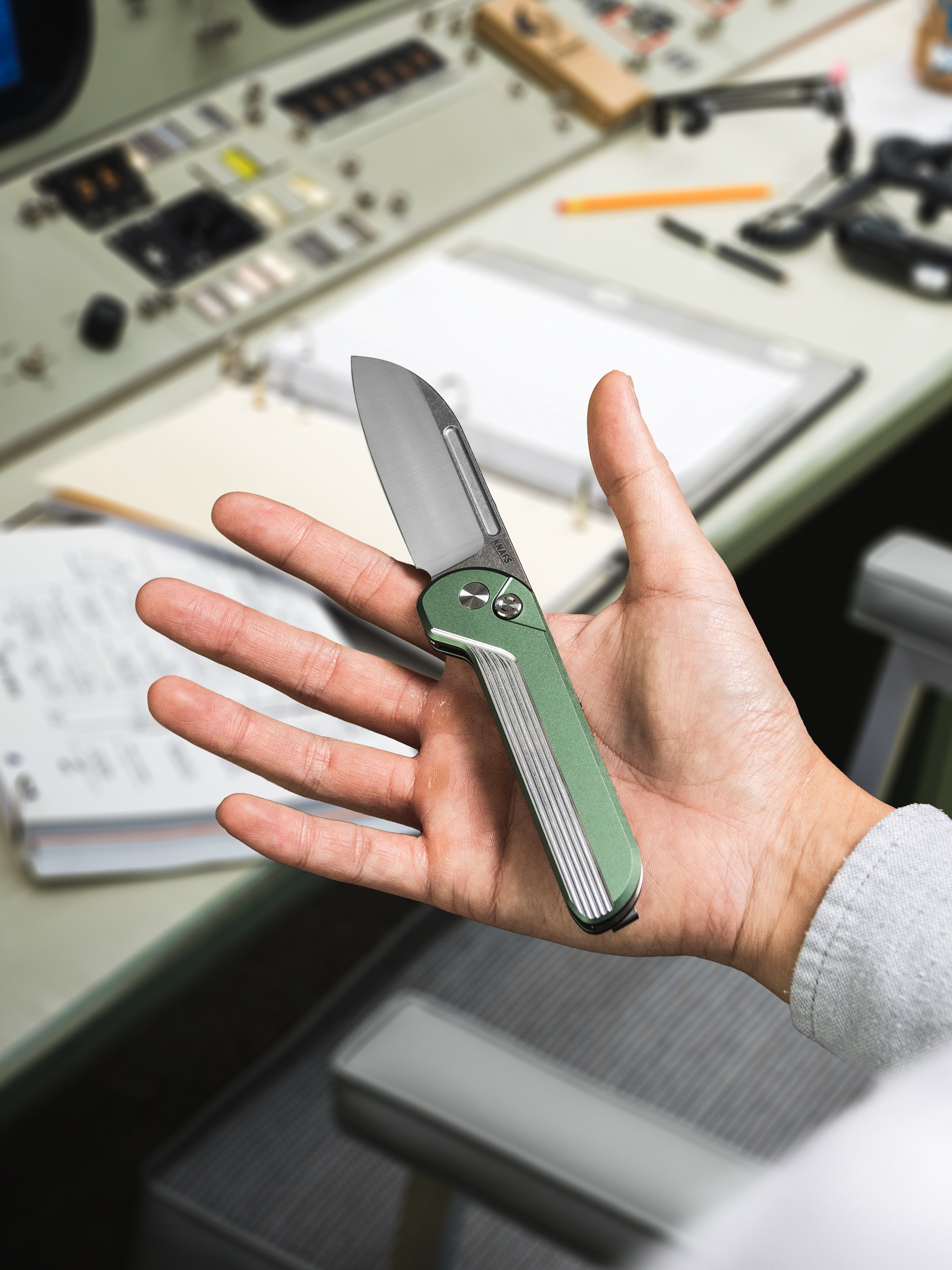 Capcom Pocket Knife - Mission Control Green -  Satin/Stonewash Blade